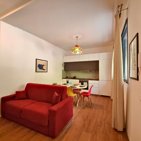 Casa Sanseveria * モデナ